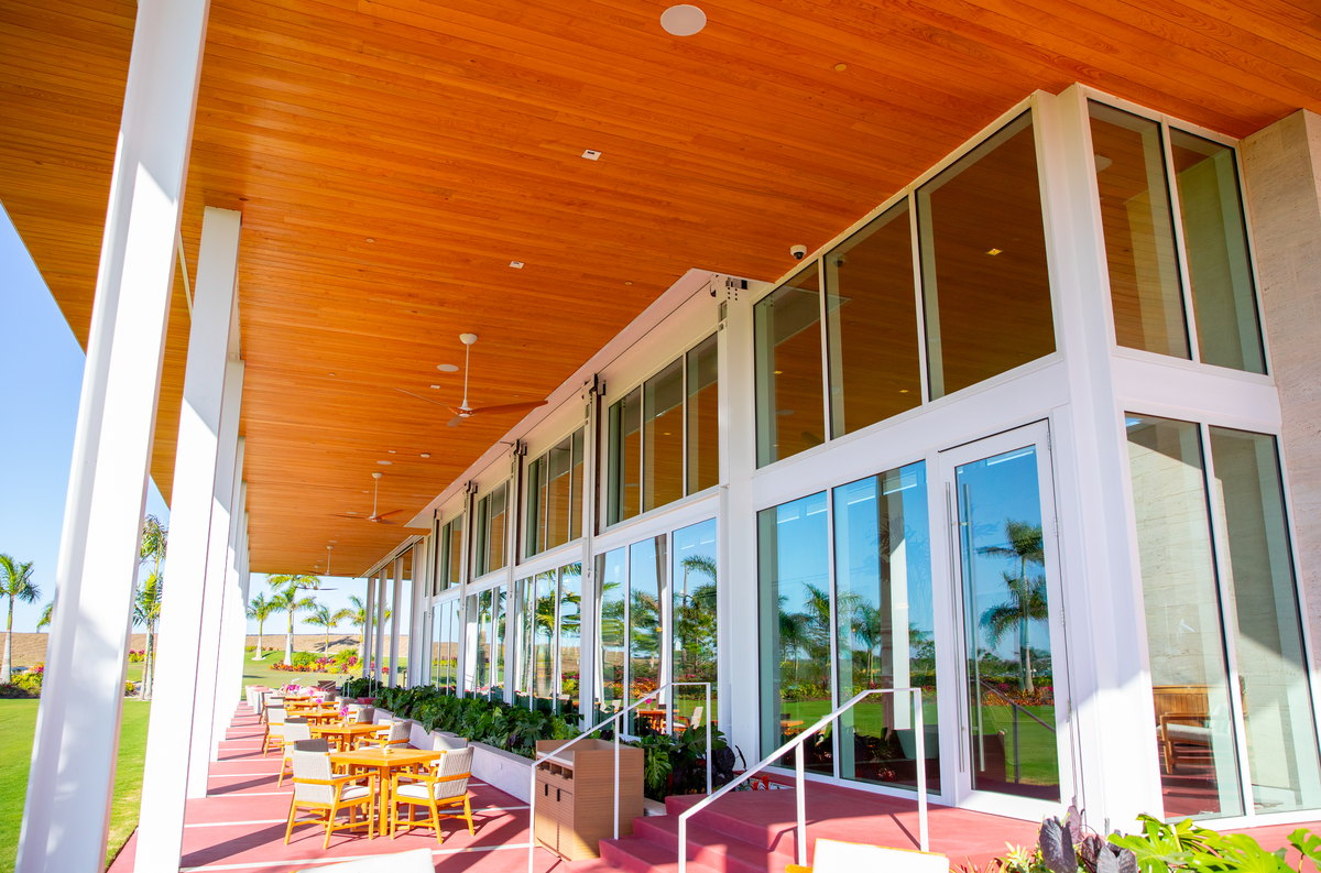 Atlantic Fields Golf House - covered terrace running the length of the window wall