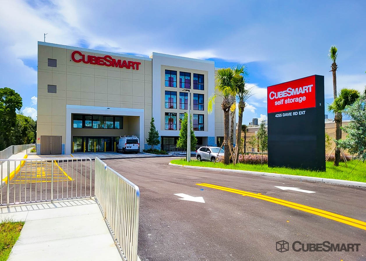 CubeSmart Self Storage Davie FL — YKK curtainwall and storefront glazing
