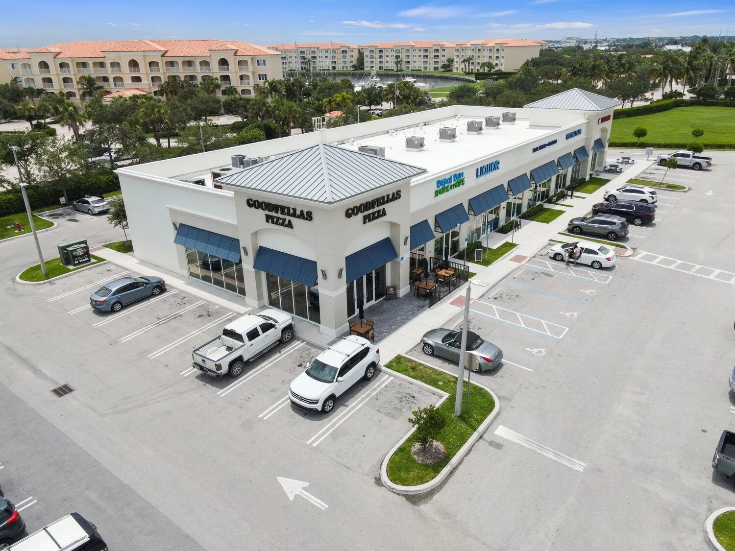 Harbour Cay II — Goodfellas Pizza side aerial view