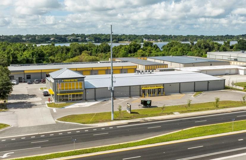 Storage King USA Winter Haven — ESWindows storefront glazing
