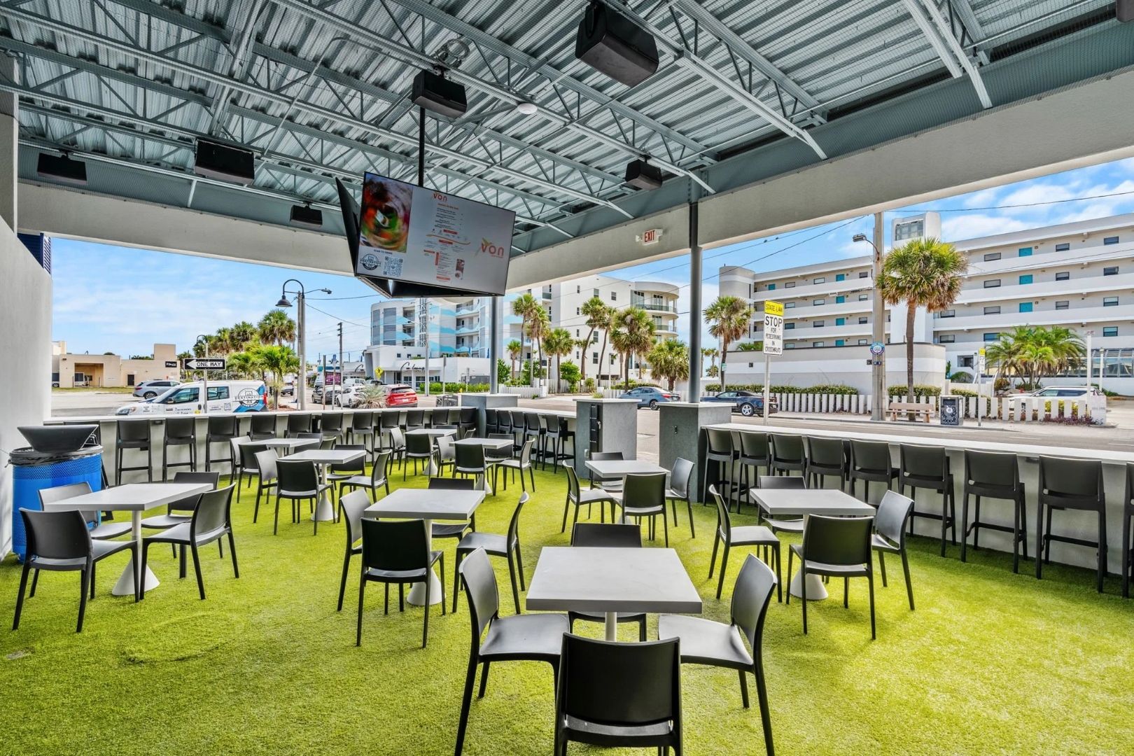Wave Food Hall outdoor patio &mdash; ACG ESWindows installation